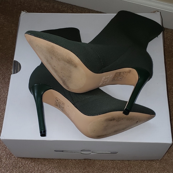 Aldo deep army green stretchy cloth heel boot, excellent condition. Worn once - Picture 3 of 6